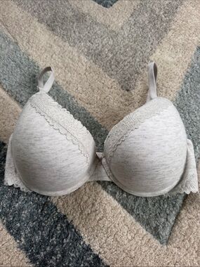 PINK Victoria’s Secret Push-up bra